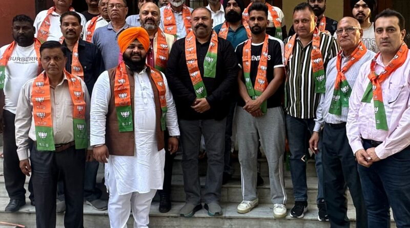 ਨਕੋਦਰ ਵਿਧਾਨ ਸਭਾ ਹਲਕੇ ਵਿੱਚ ਸੀਨੀਅਰ ਭਾਜਪਾ ਆਗੂ ਅਤੇ ਸਾਬਕਾ ਸੰਸਦ ਮੈਂਬਰ ਸੁਸ਼ੀਲ ਰਿੰਕੂ ਦੀ ਪ੍ਰਧਾਨਗੀ ਹੇਠ ਮੀਟਿੰਗ*