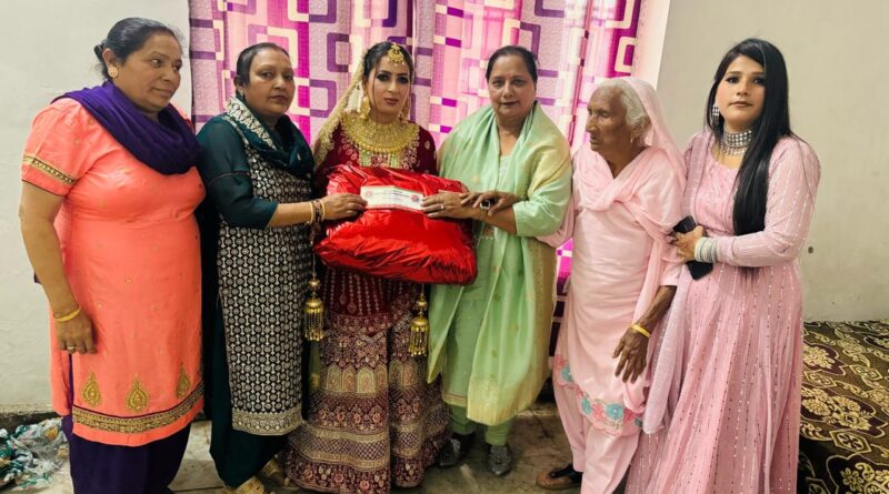 एंटी करप्शन एंटी क्राइम (Org) ने जरूरतमंद परिवार की बेटी की शादी में दिया जरूरत का सामान और नगद राशि एंटी करप्शन एंटी क्राइम (Org) ने जरूरतमंद परिवार की बेटी की शादी में दिया जरूरत का सामान और नगद राशि